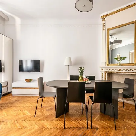 Florianska 24 By Mb Apartman